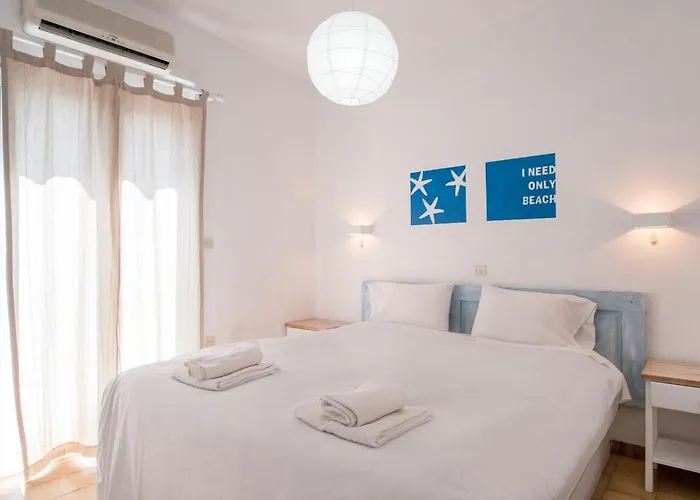 Livadia Seaside 10 Páros