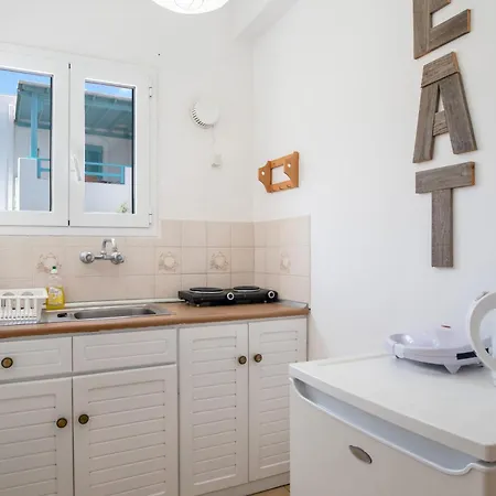 Livadia Seaside 10 Apartment *