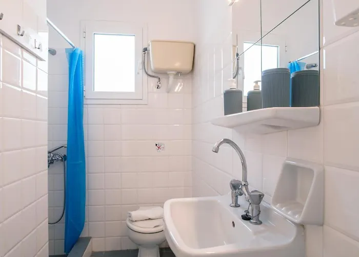 Livadia Seaside 10 Apartment *